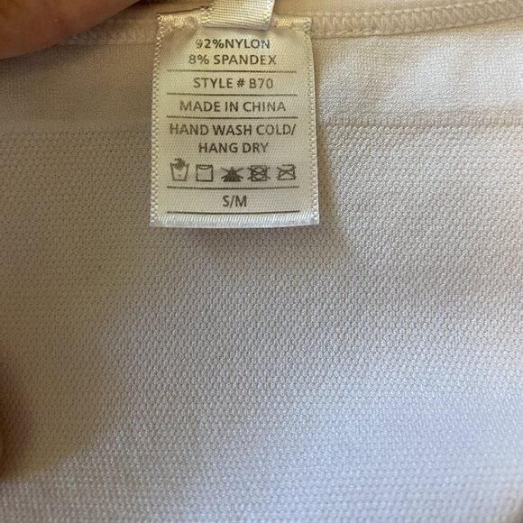 Itzon White Criss Cross Back Top crop top yoga sports bra - Picture 2 of 5